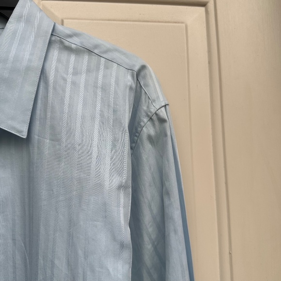Calvin Klein  Men's Long Sleeve Cotton Light Blue Striped Size L. Shirt. NEW. - Picture 4 of 13